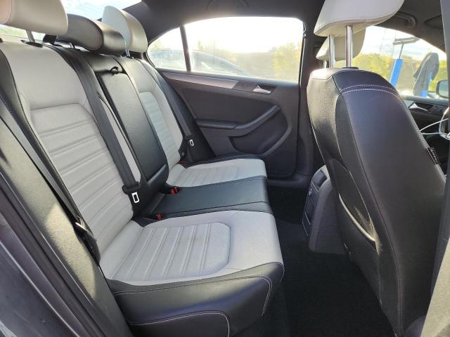 2016 VOLKSWAGEN JETTA SPOR - 3VWD17AJ1GM380291