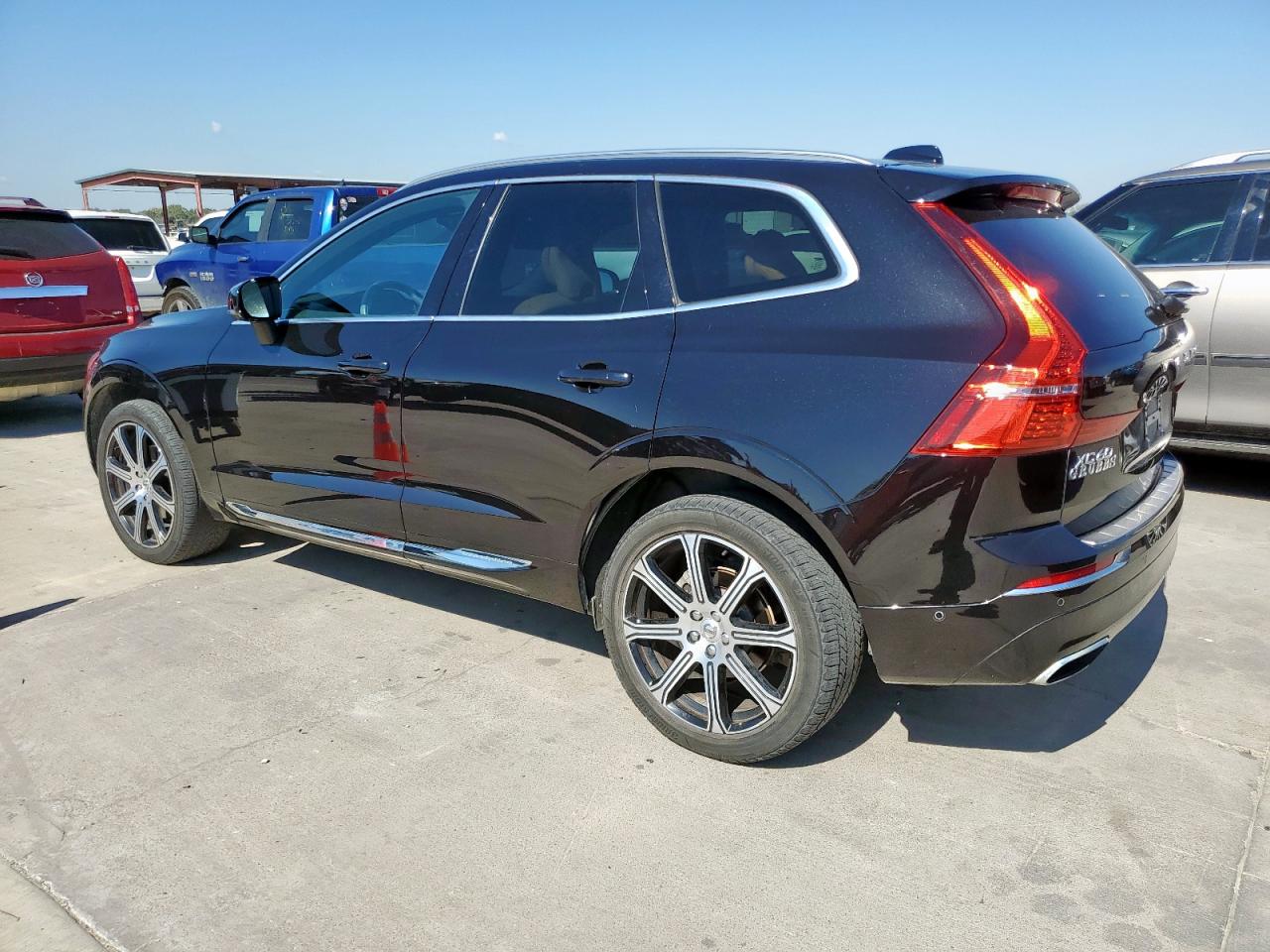VOLVO XC60 T5 INSCRIPTION
