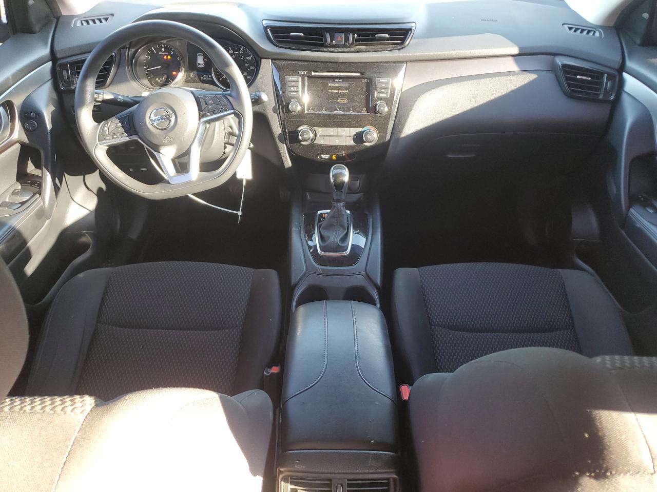 NISSAN ROGUE SPORT S