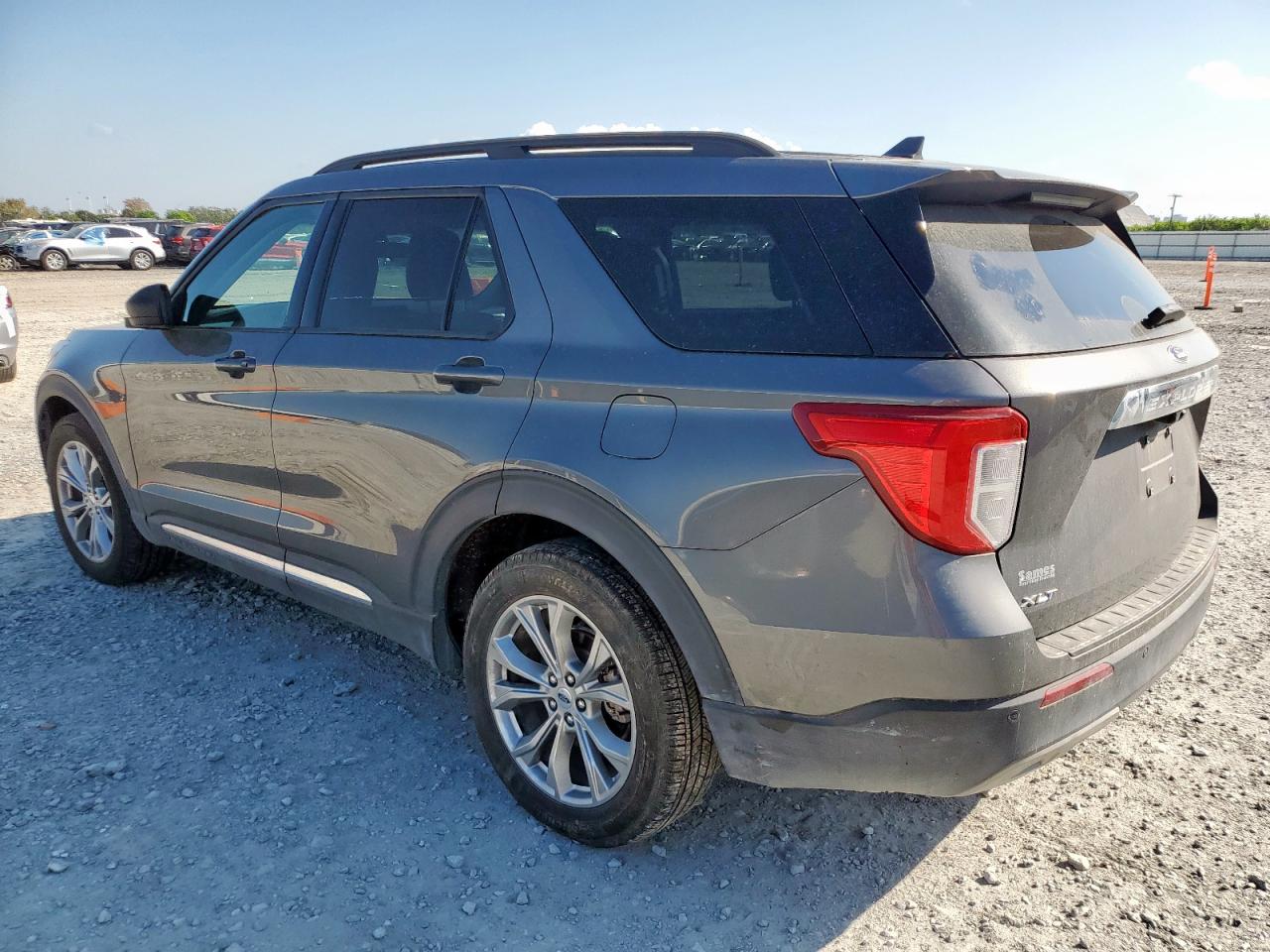 FORD EXPLORER XLT