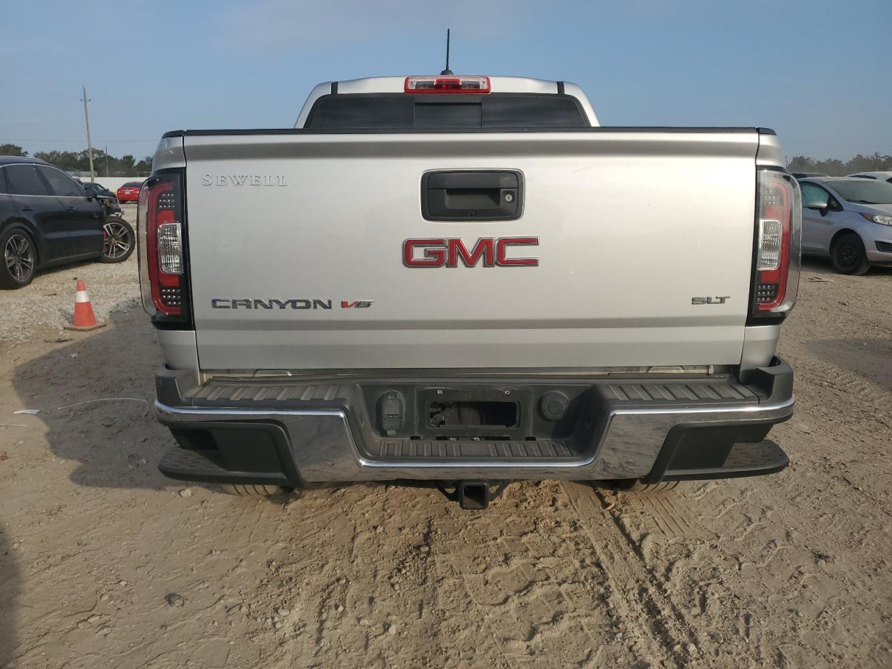 GMC CANYON SLT