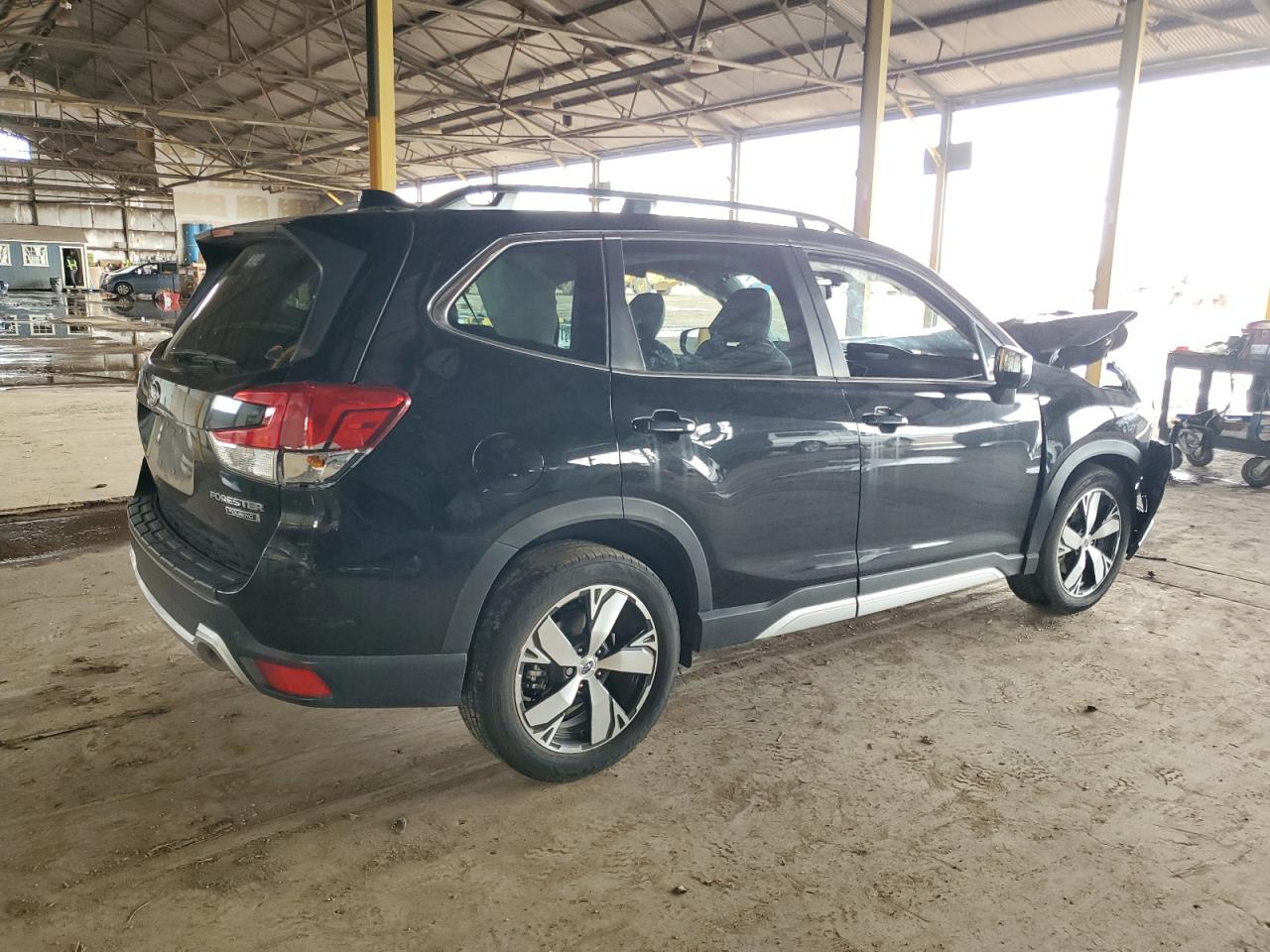 SUBARU FORESTER TOURING