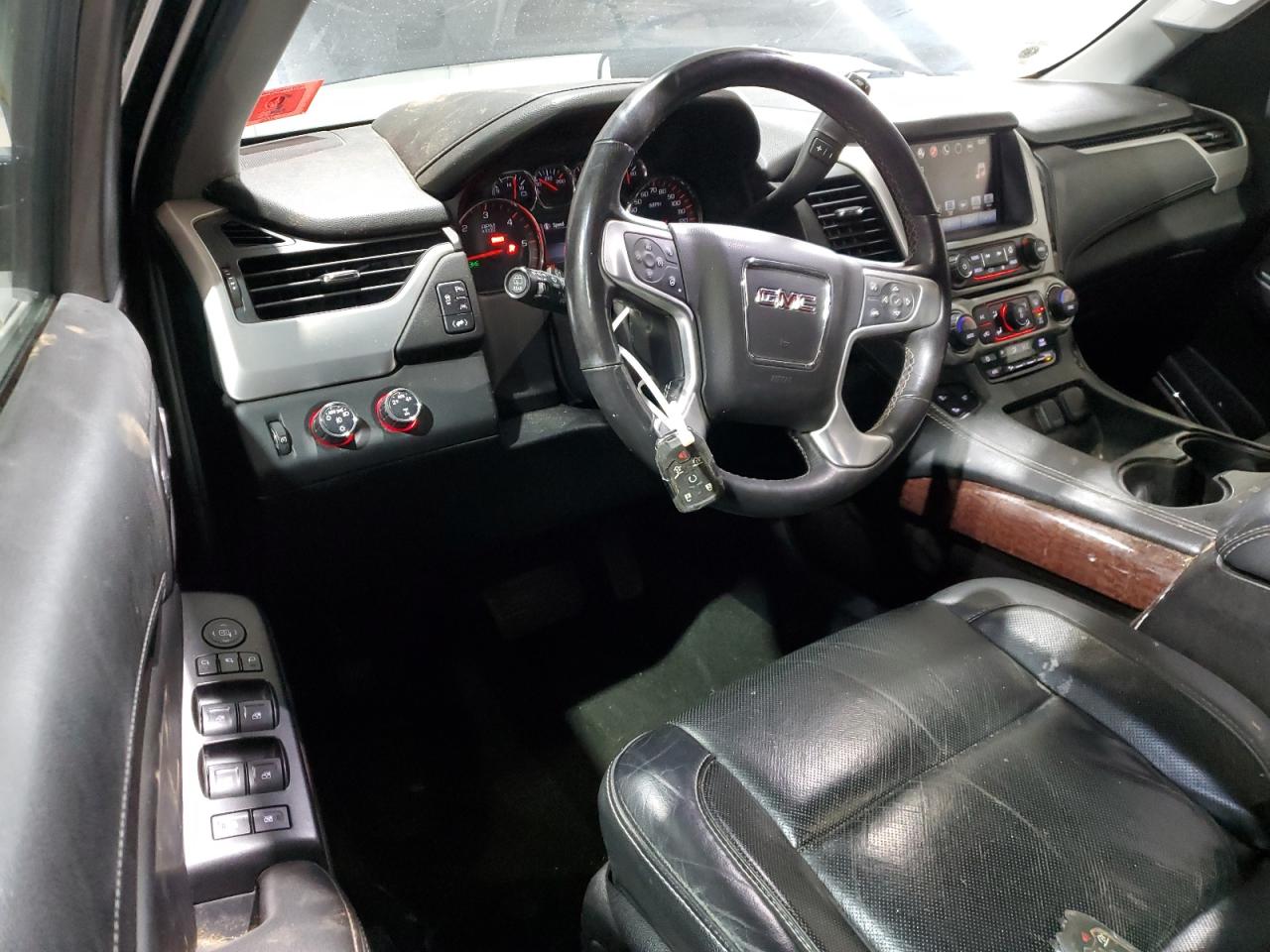 GMC YUKON K1500 SLT
