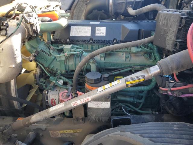 2025 VOLVO VNL #3303727434