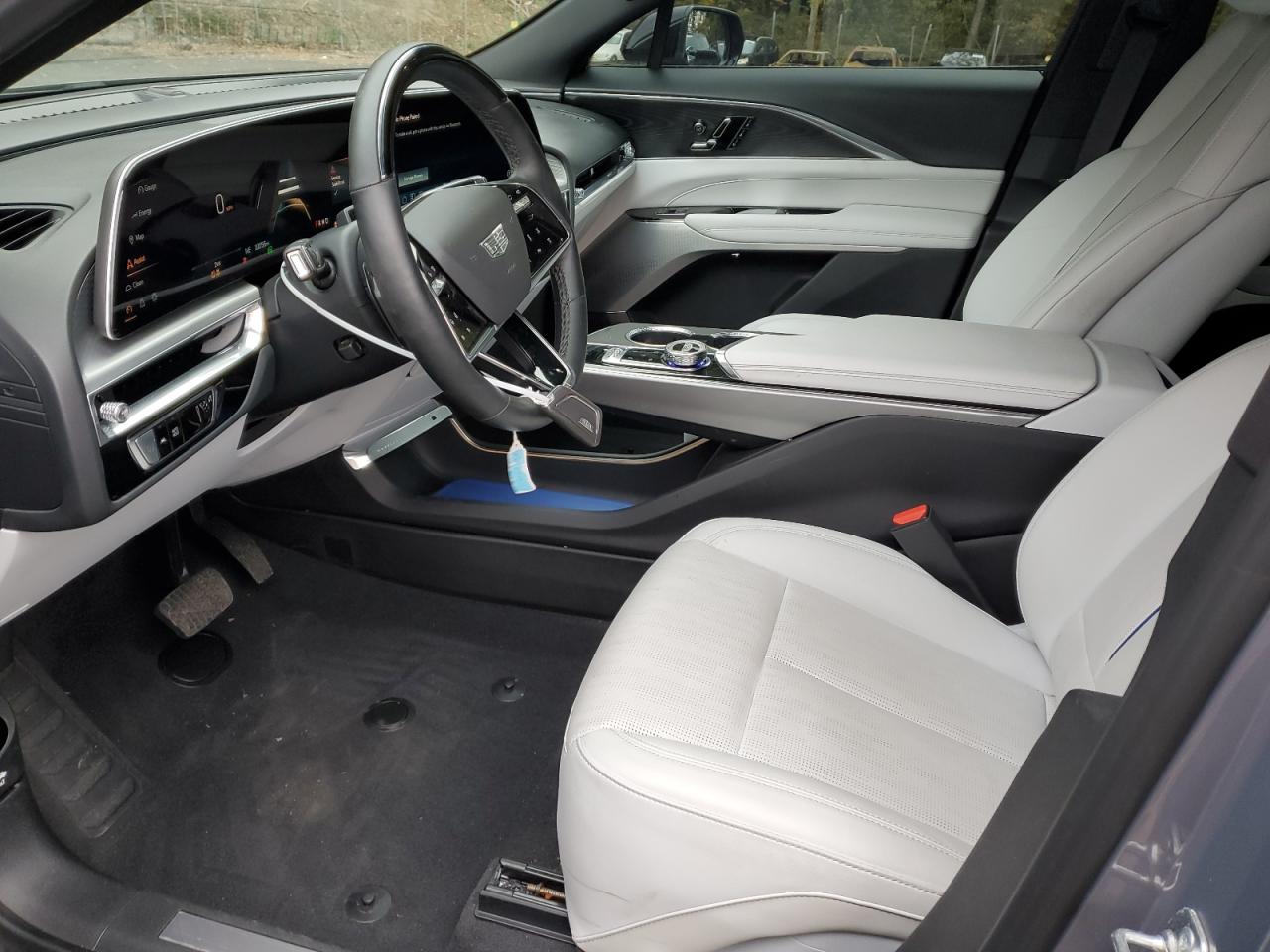 CADILLAC LYRIQ LUXURY