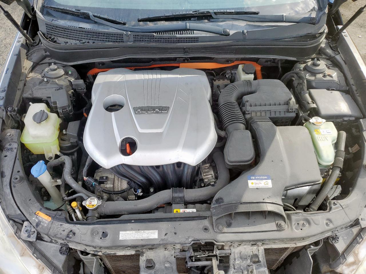 HYUNDAI SONATA HYBRID