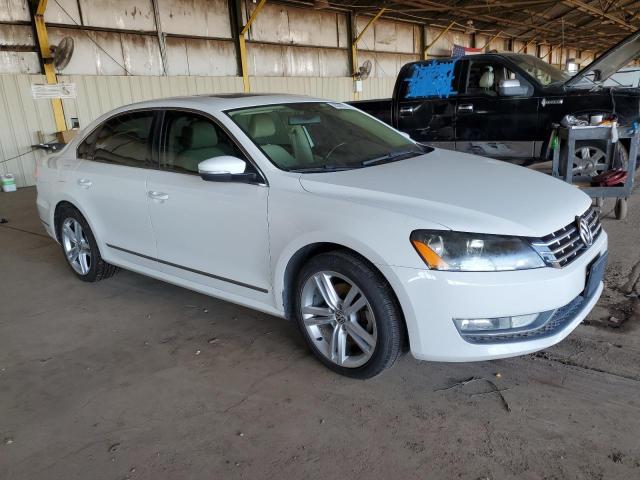 2015 VOLKSWAGEN PASSAT SEL 1VWCV7A34FC064790