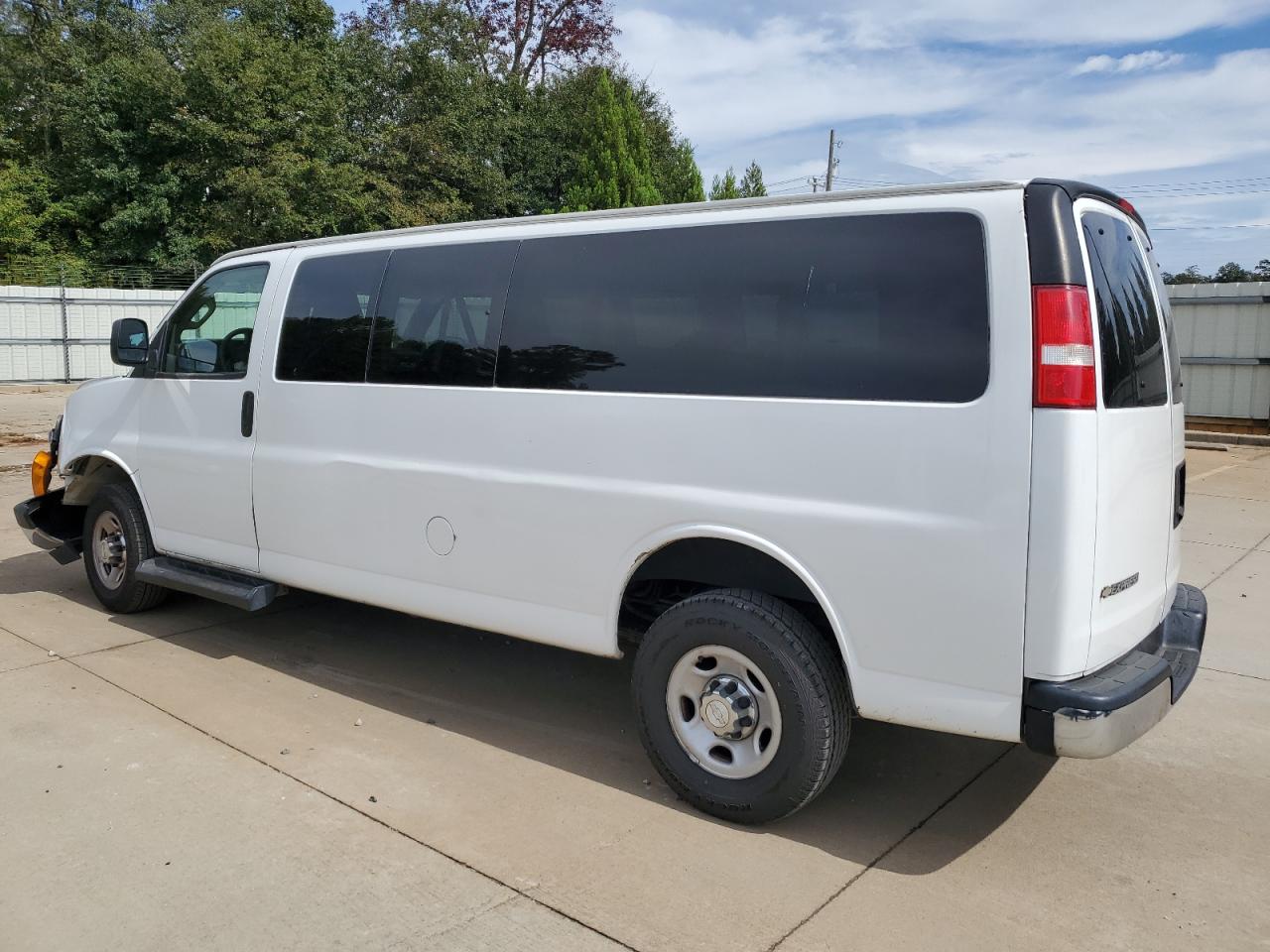 CHEVROLET EXPRESS LT