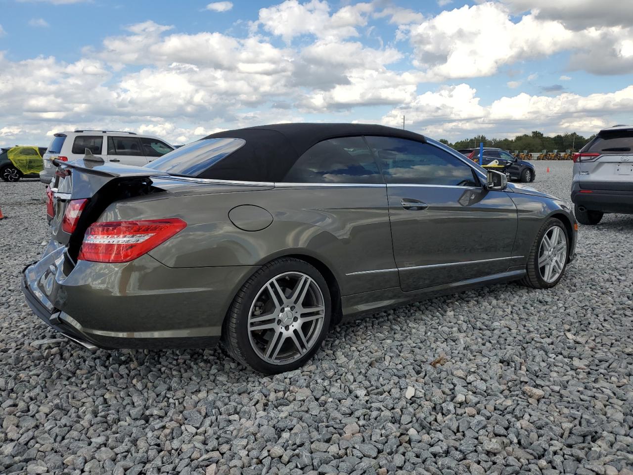 MERCEDES-BENZ E-CLASS 550
