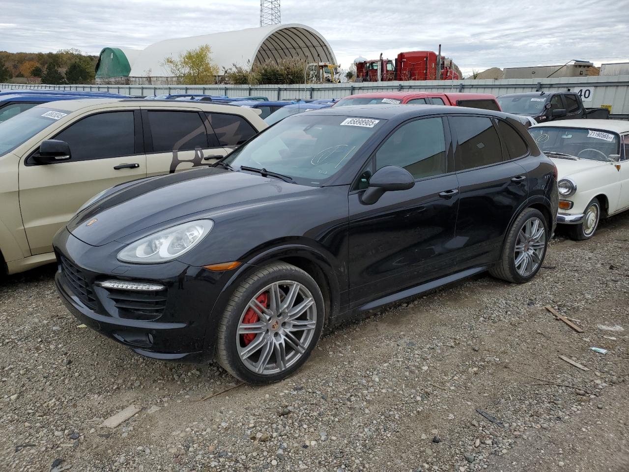 PORSCHE CAYENNE GTS