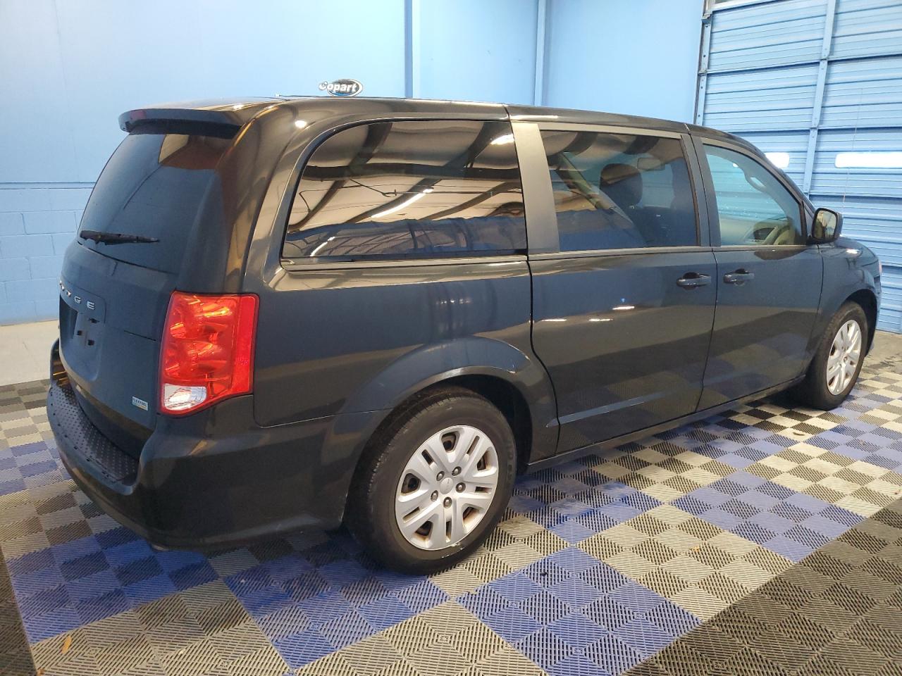 Lot #3279589261 2018 DODGE GRAND CARAVAN SE