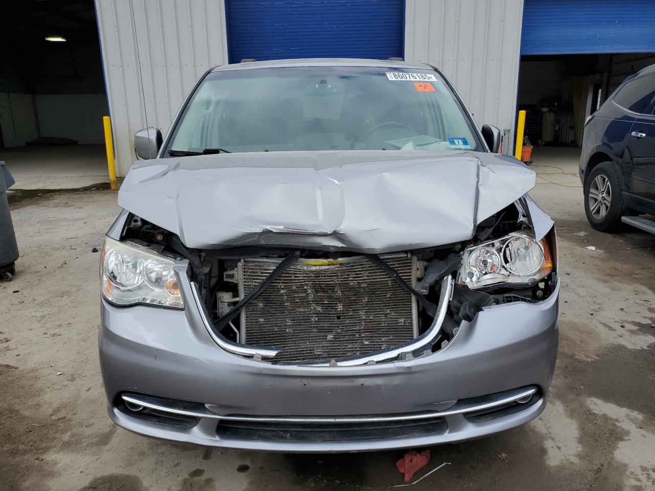 CHRYSLER TOWN & COUNTRY TOURING