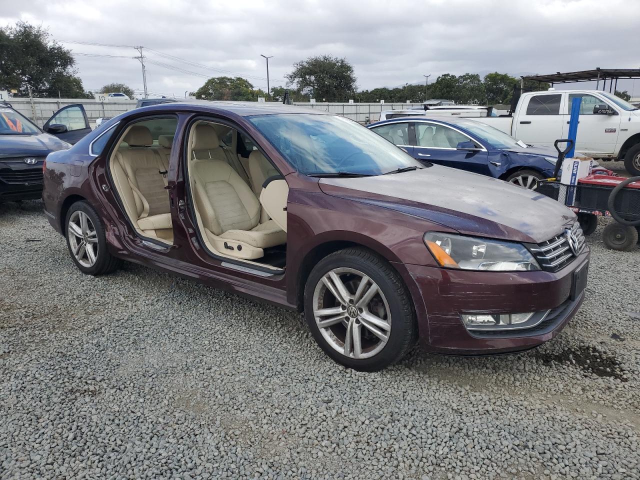 VOLKSWAGEN PASSAT SEL