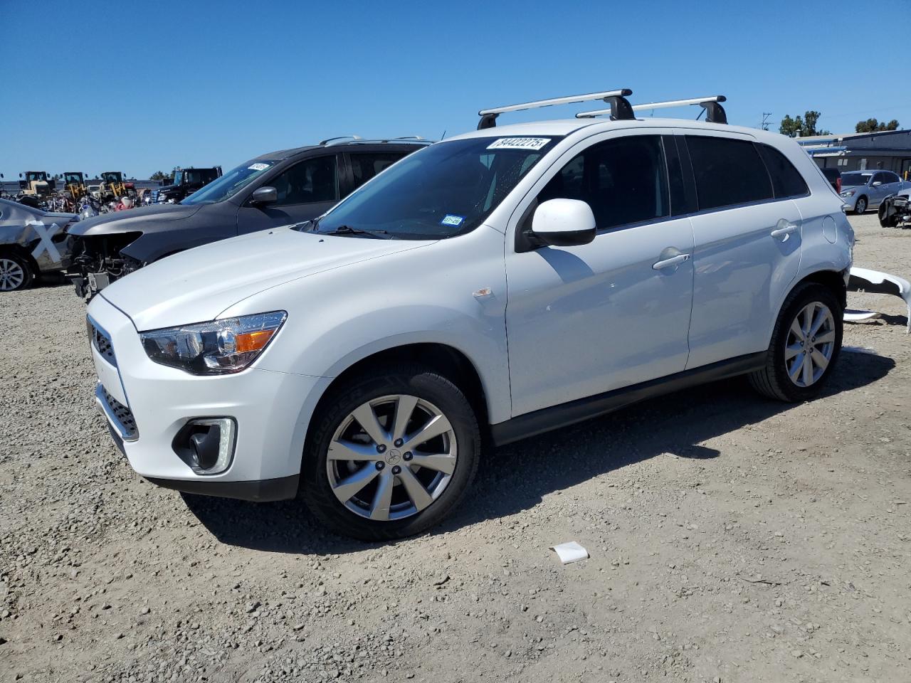 MITSUBISHI OUTLANDER SE