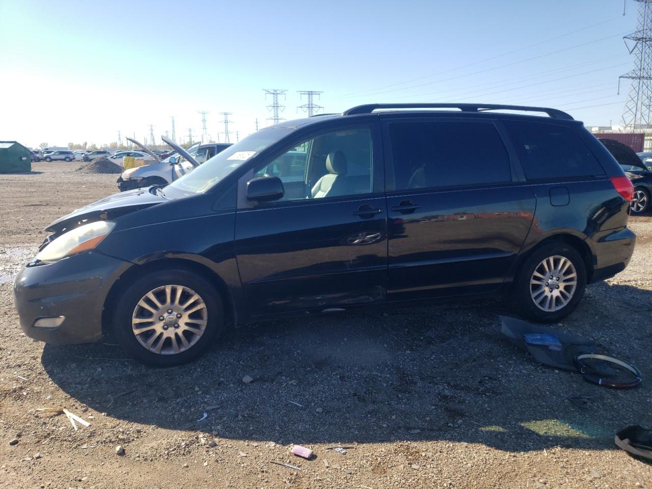 TOYOTA SIENNA XLE