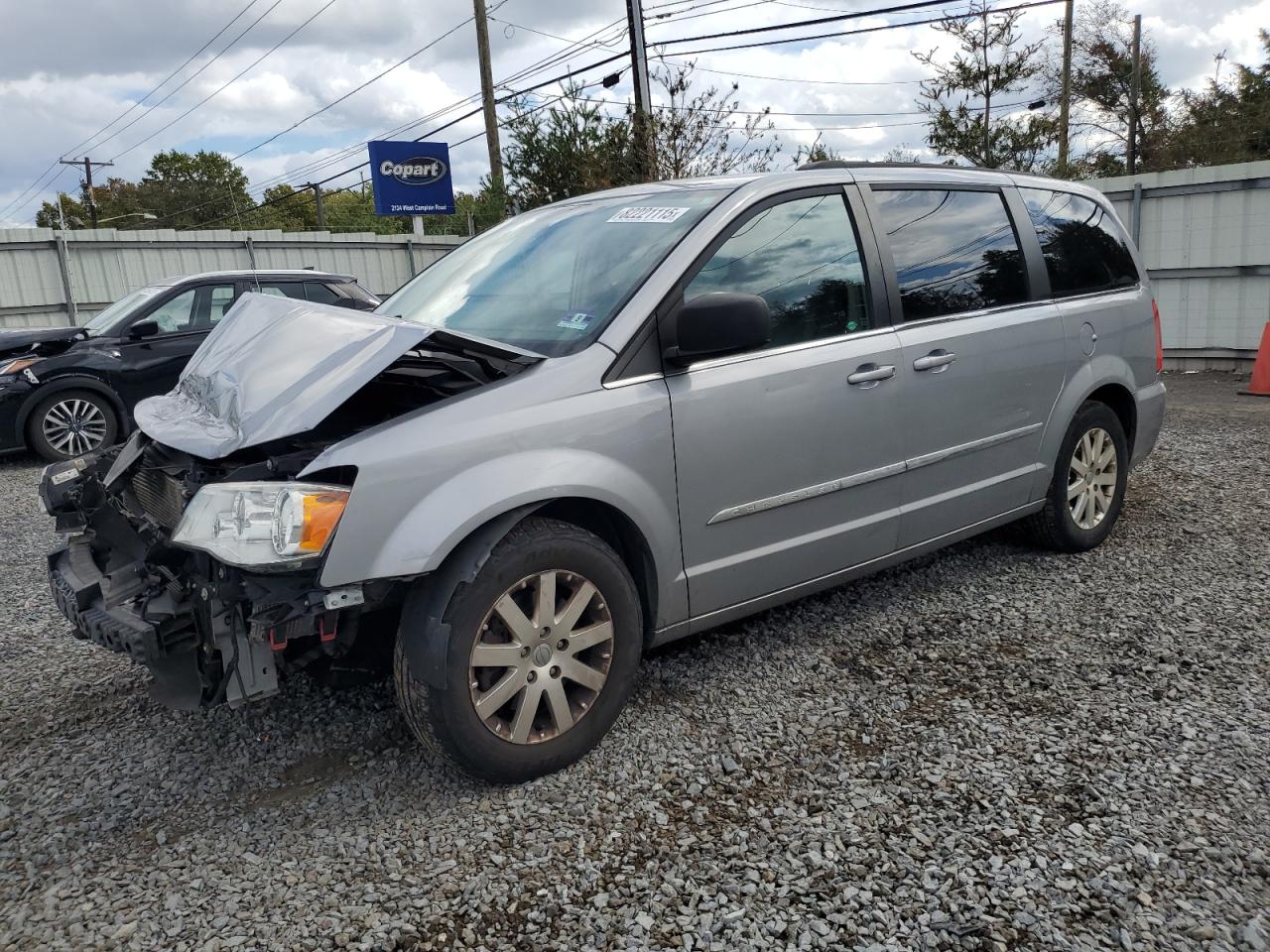 CHRYSLER TOWN & COUNTRY TOURING