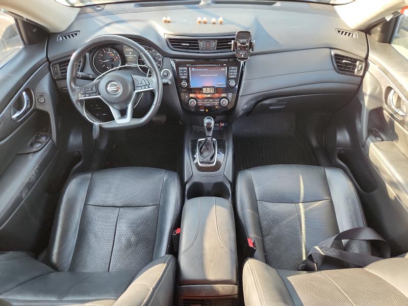 2017 NISSAN ROGUE SV KNMAT2MT6HP592826