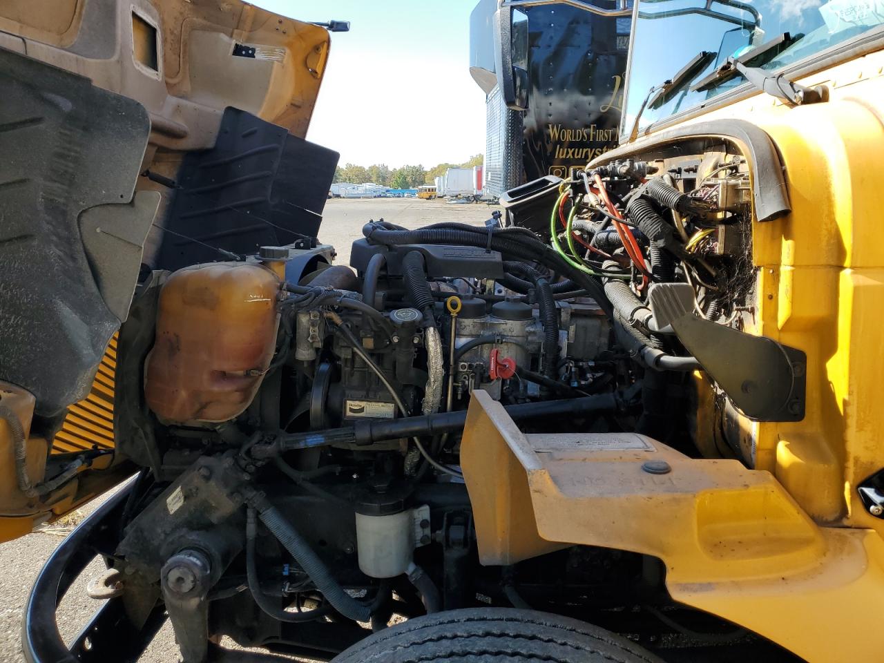 Lot #3274680899 2013 IC CORPORATION CE SERIES SCHOOL