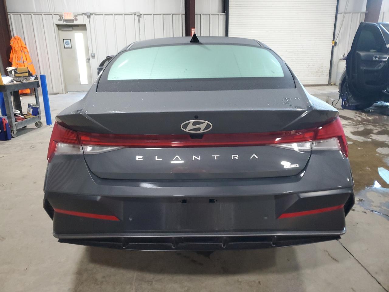 HYUNDAI ELANTRA LIMITED