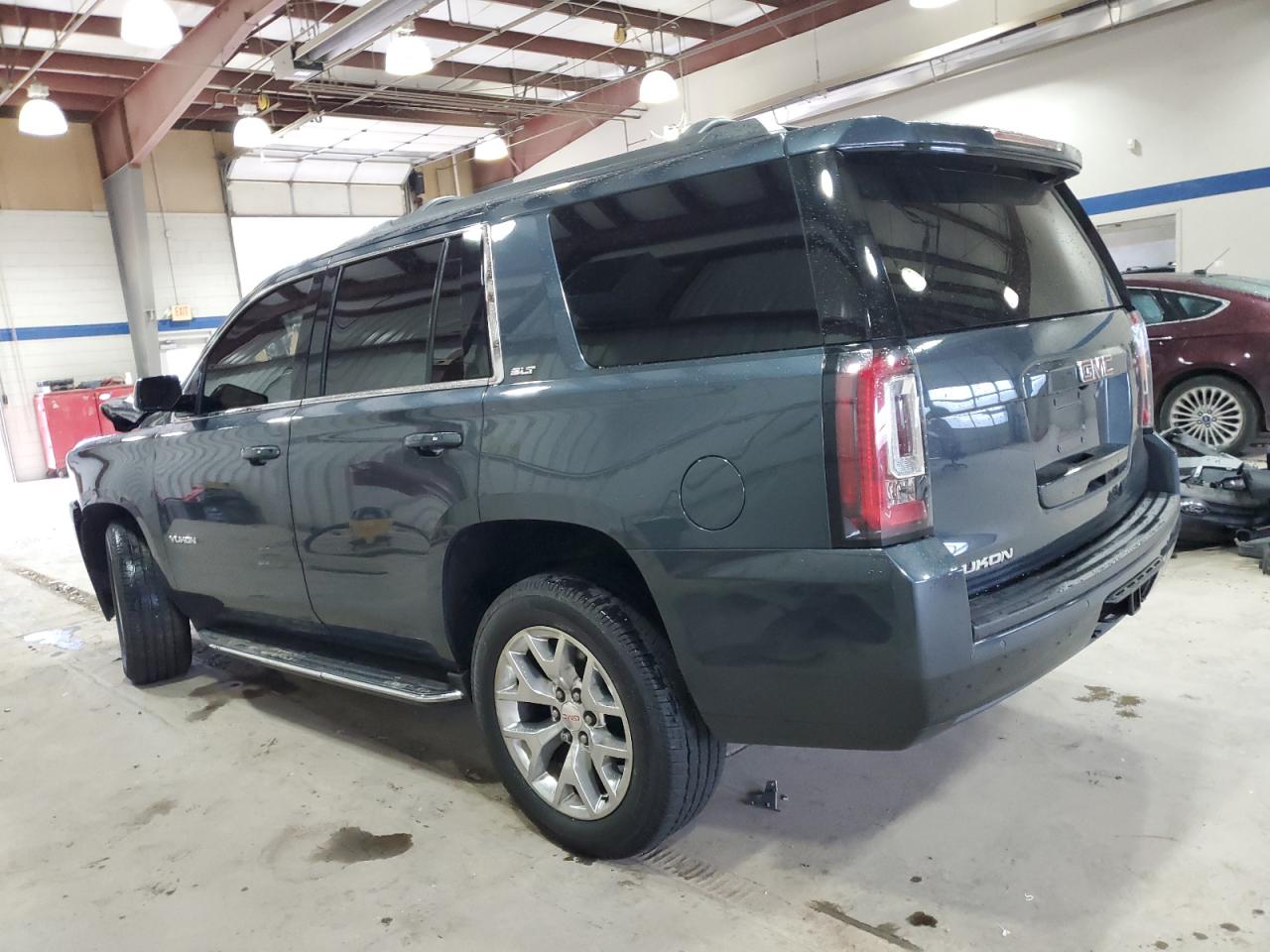GMC YUKON SLT