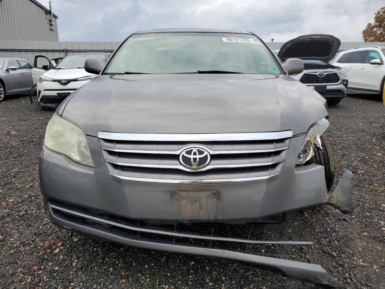 Lot #3291333190 2005 TOYOTA AVALON XL