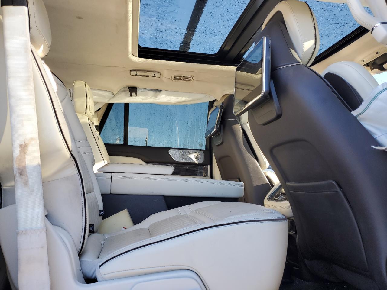 LINCOLN NAVIGATOR L BLACK LABEL