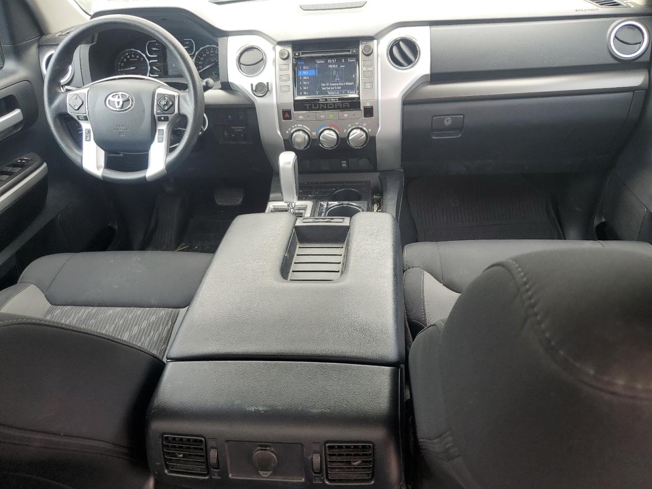 TOYOTA TUNDRA CREWMAX SR5