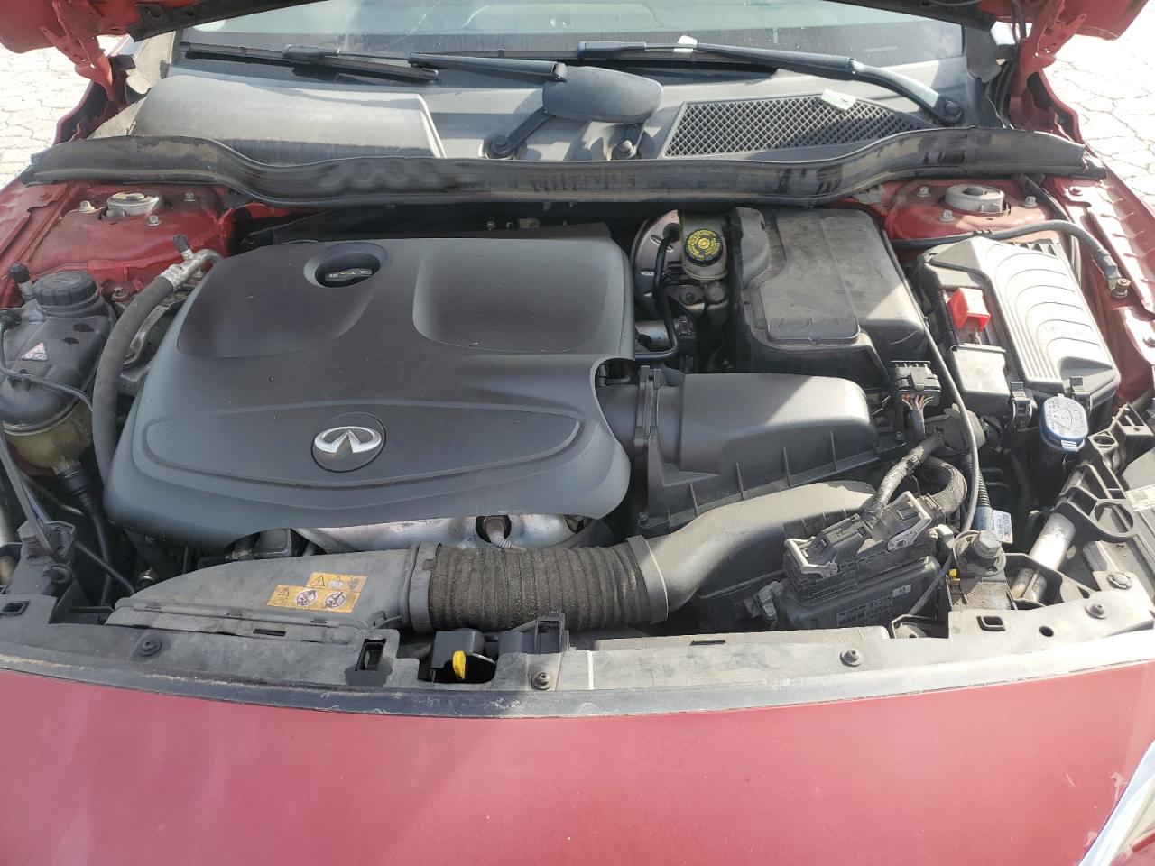 INFINITI QX30 BASE