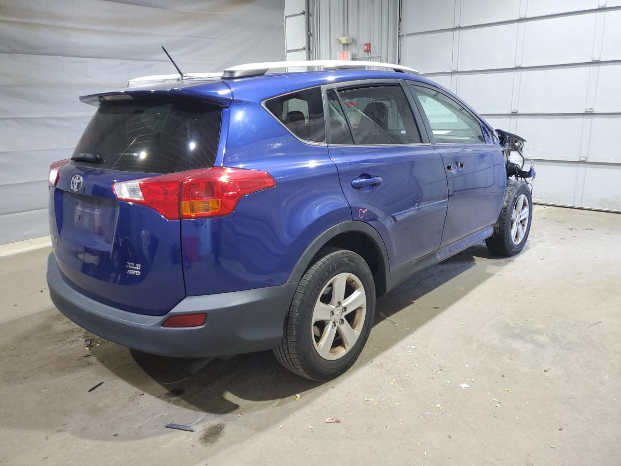 TOYOTA RAV4 XLE
