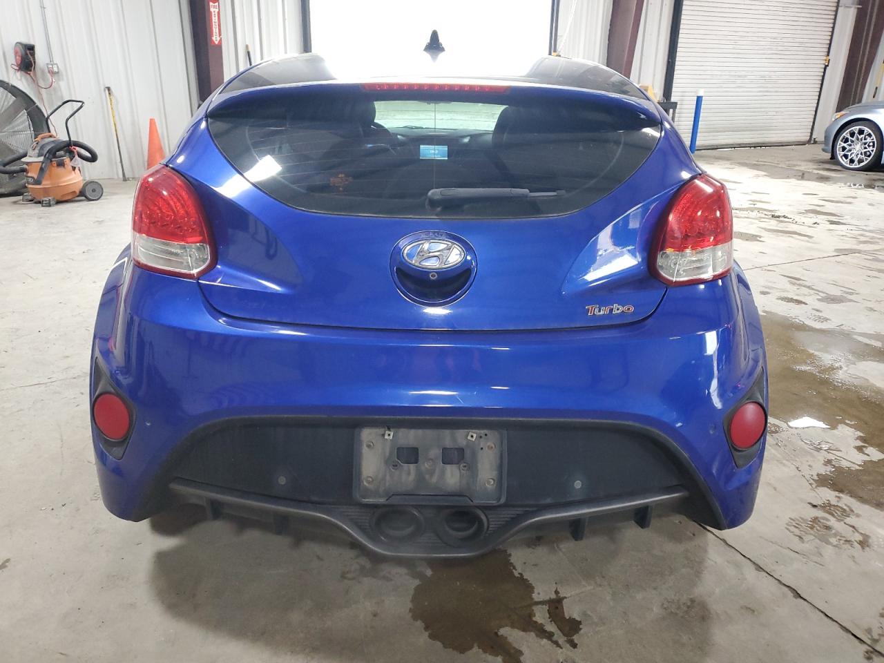 HYUNDAI VELOSTER TURBO