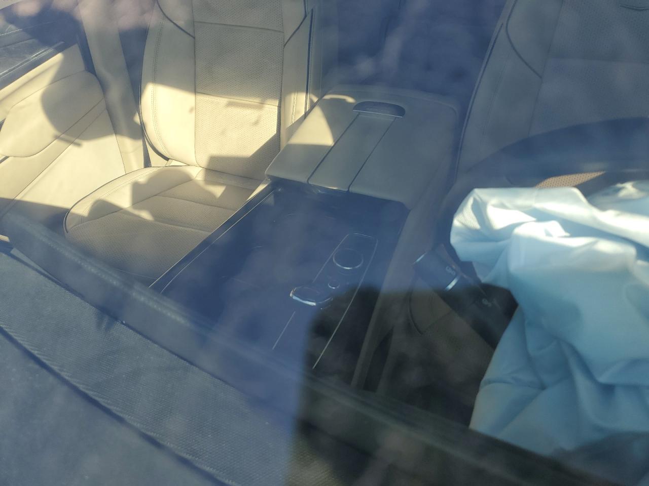 CADILLAC ESCALADE PREMIUM LUXURY