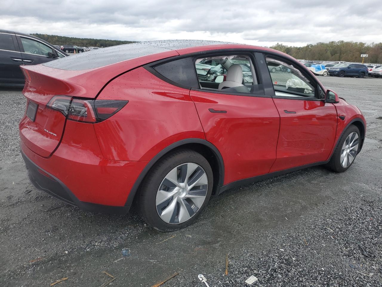 TESLA MODEL Y