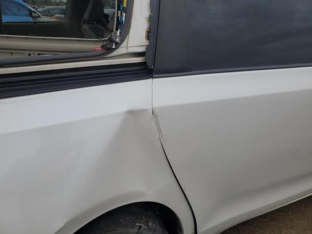 2013 TOYOTA SIENNA XLE - 5TDDK3DC9DS050464