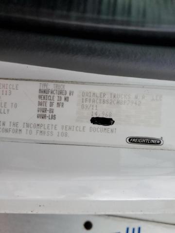 2012 FREIGHTLINER M2 106 MED #3301984413