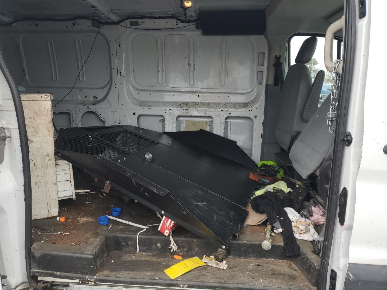 Lot #3301606625 2015 FORD TRANSIT T-