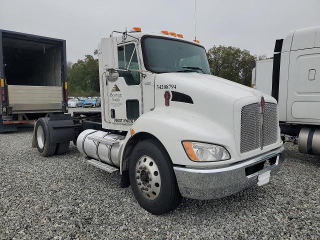 Global Auto Auctions: 2020 KENWORTH T370