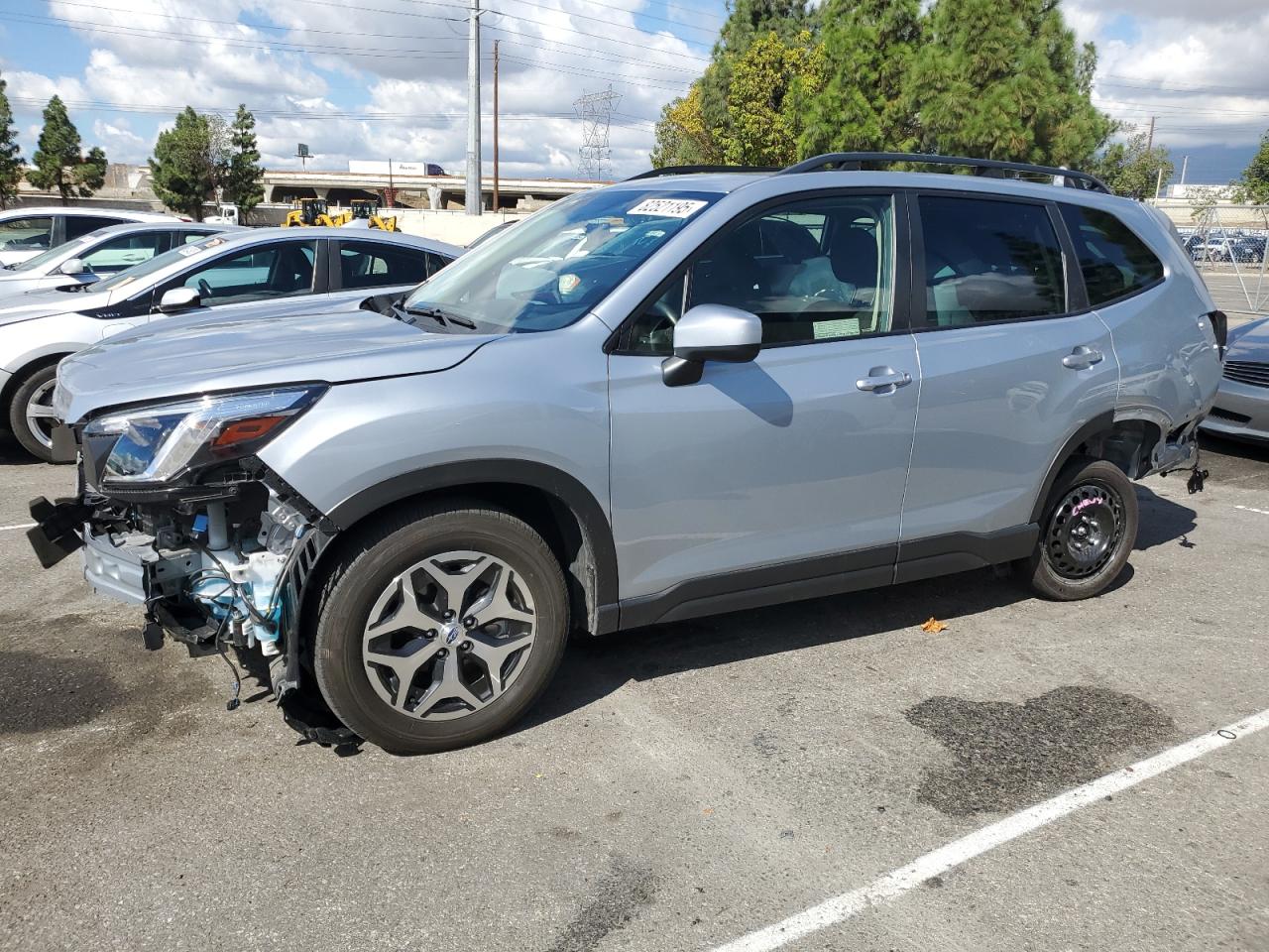 SUBARU FORESTER PREMIUM