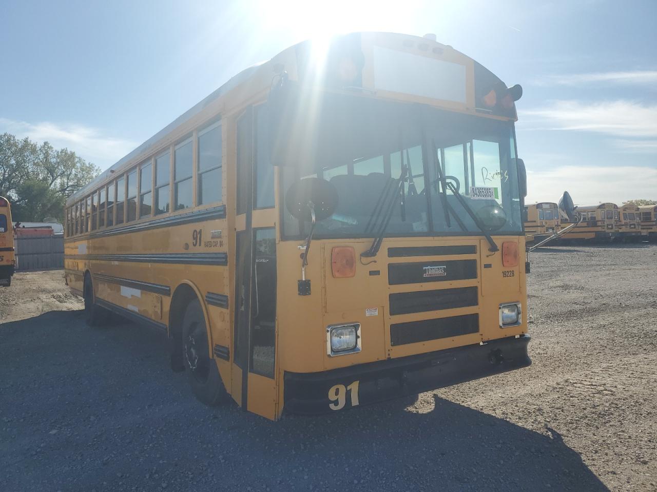 Lot #3263668724 2011 THMO SAF-T-LINER HDX