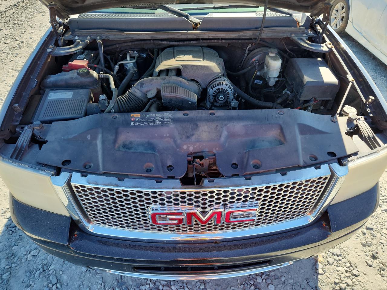 GMC SIERRA C1500 DENALI