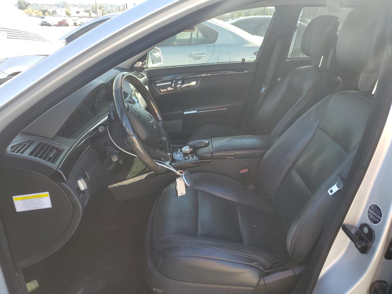 MERCEDES-BENZ S-CLASS 550