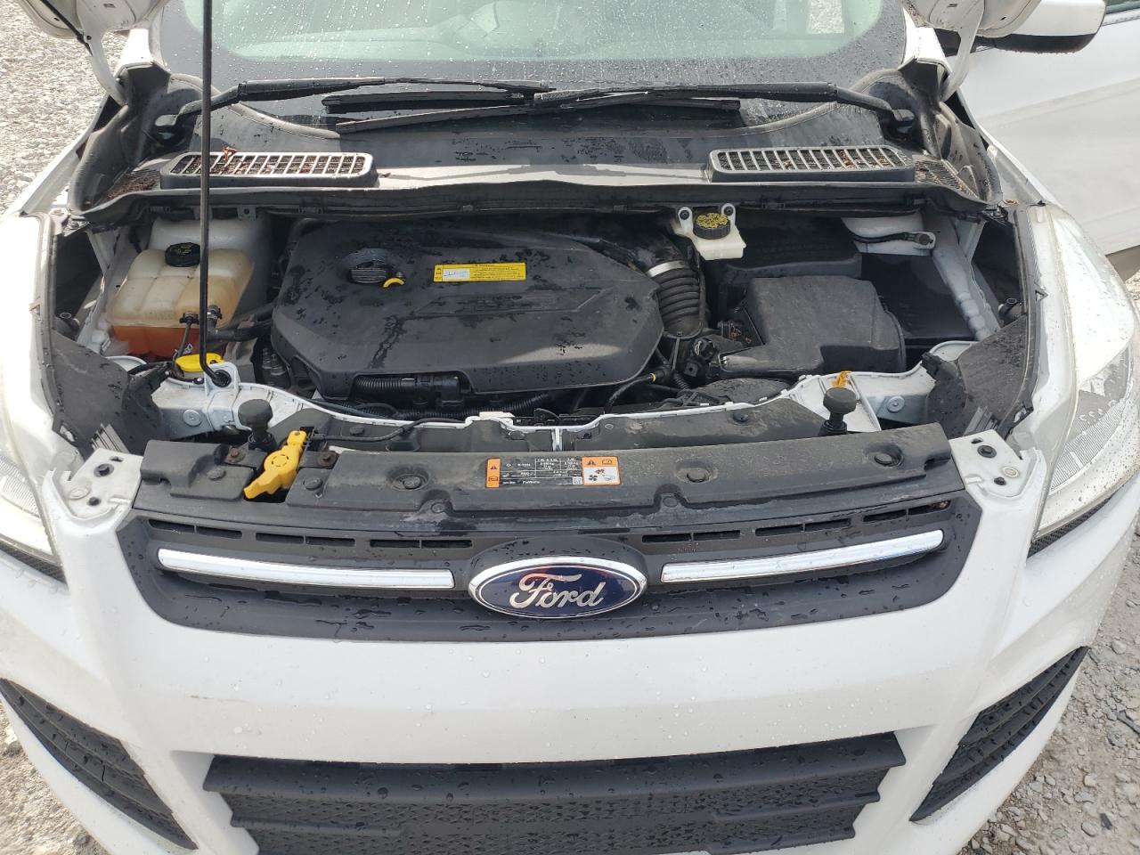 FORD ESCAPE SE