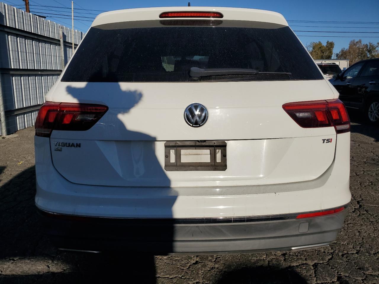 VOLKSWAGEN TIGUAN SE