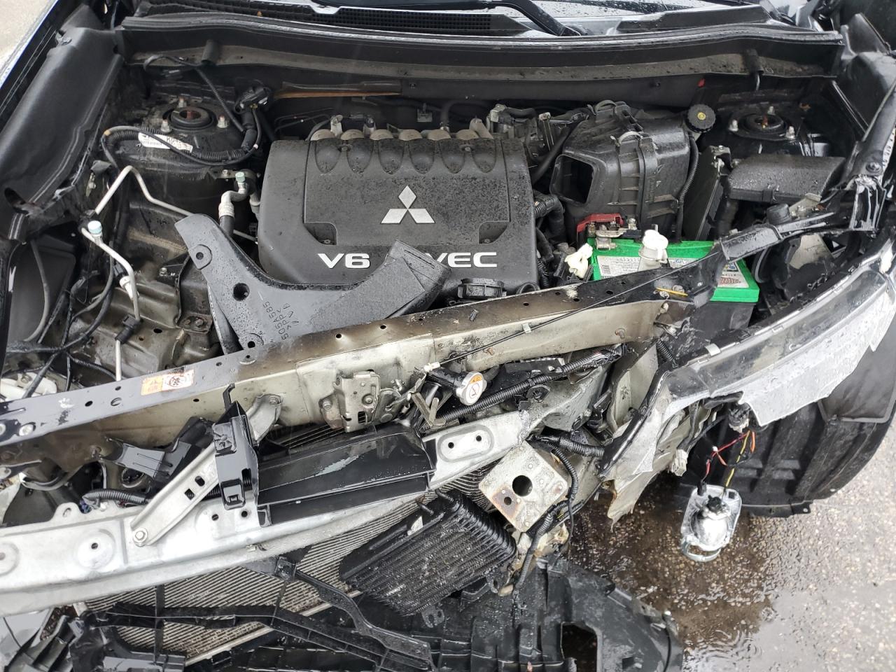 MITSUBISHI OUTLANDER GT