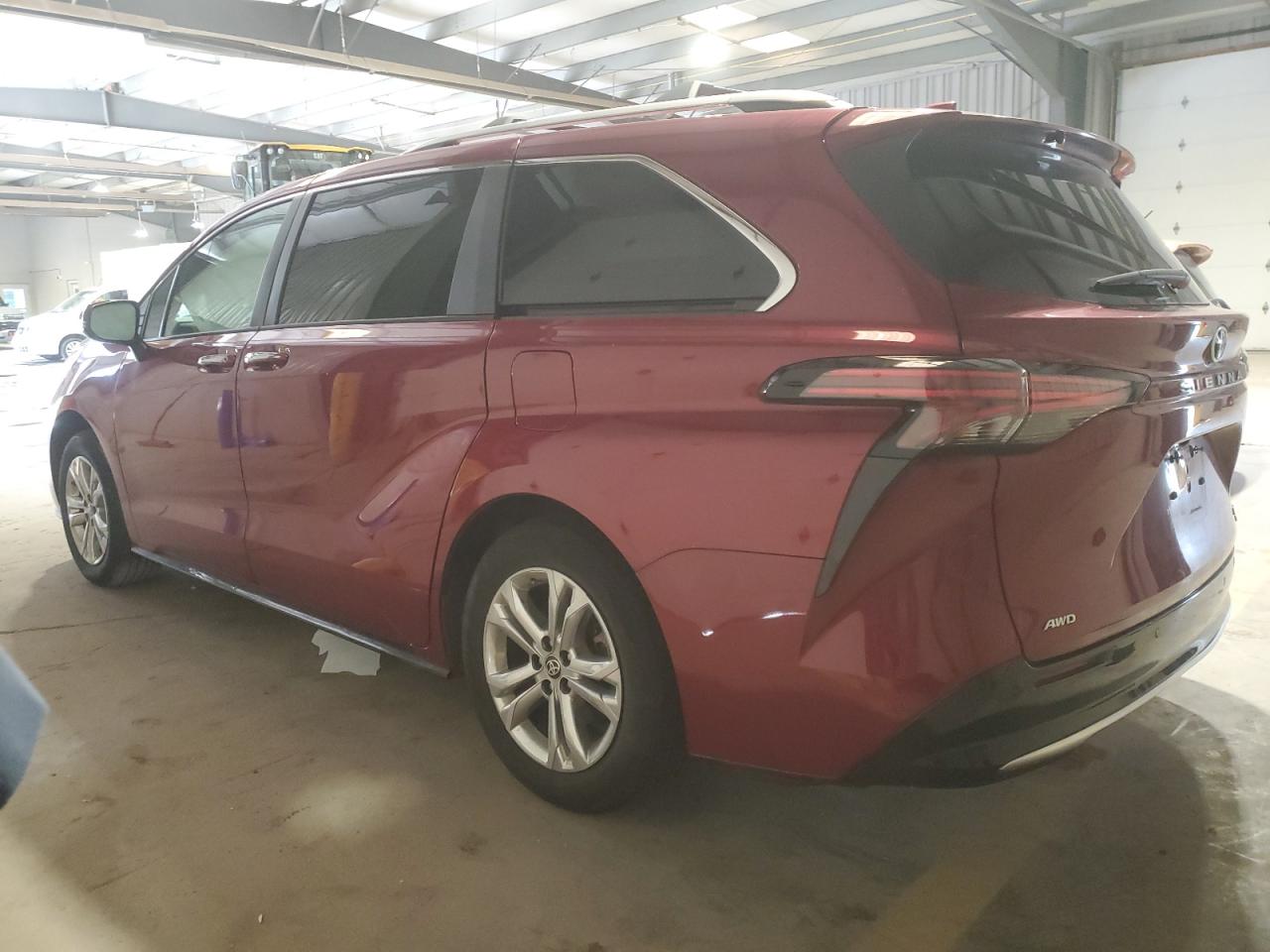 TOYOTA SIENNA LIMITED