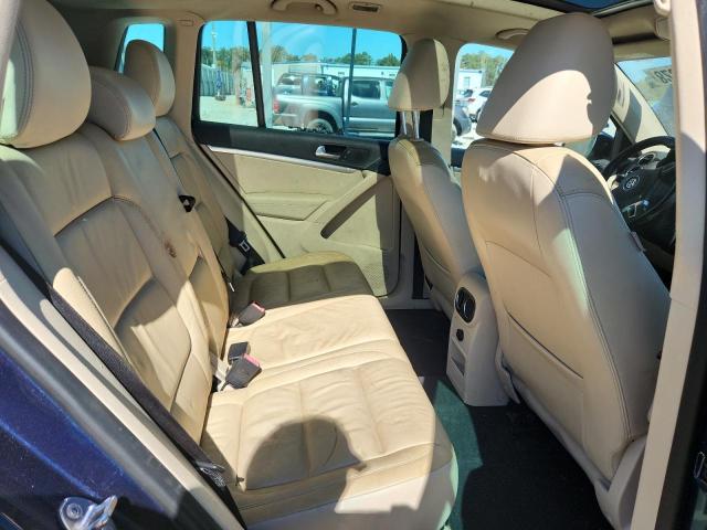 2012 VOLKSWAGEN TIGUAN S - WVGAV7AX0CW560141