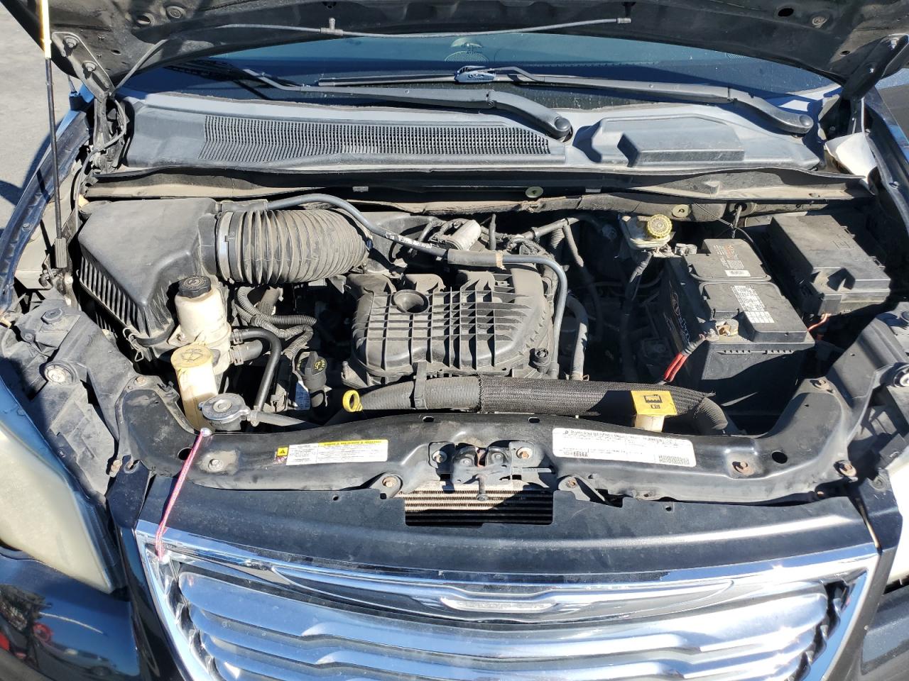 CHRYSLER TOWN & COUNTRY TOURING