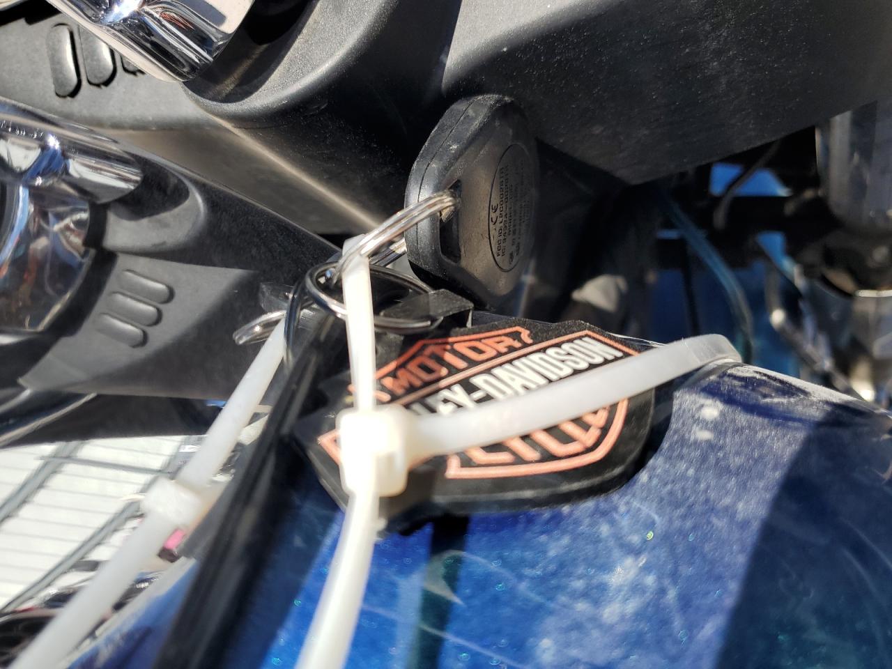 Lot #3286768286 2014 HARLEY-DAVIDSON FLHX STREE