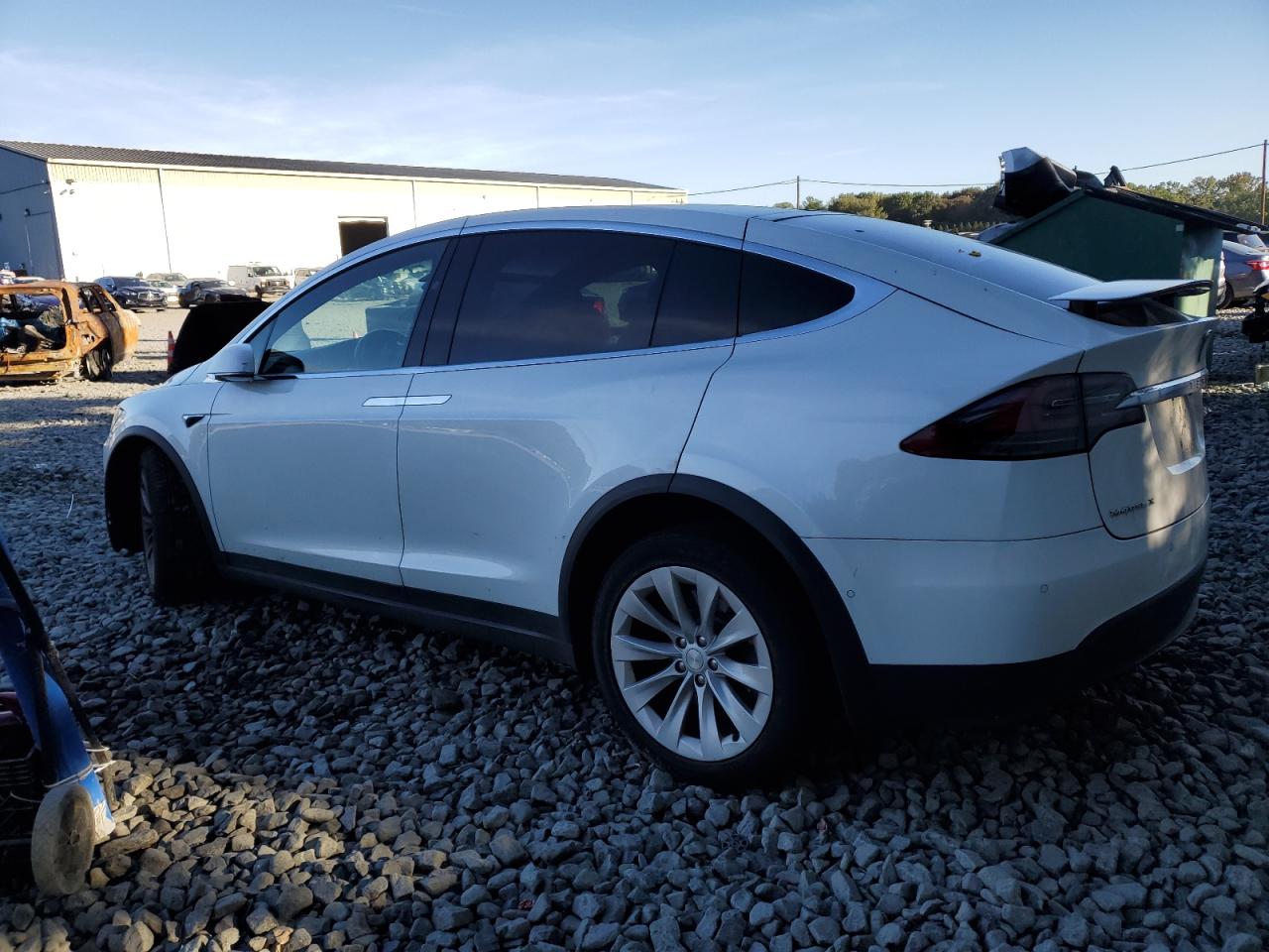 TESLA MODEL X
