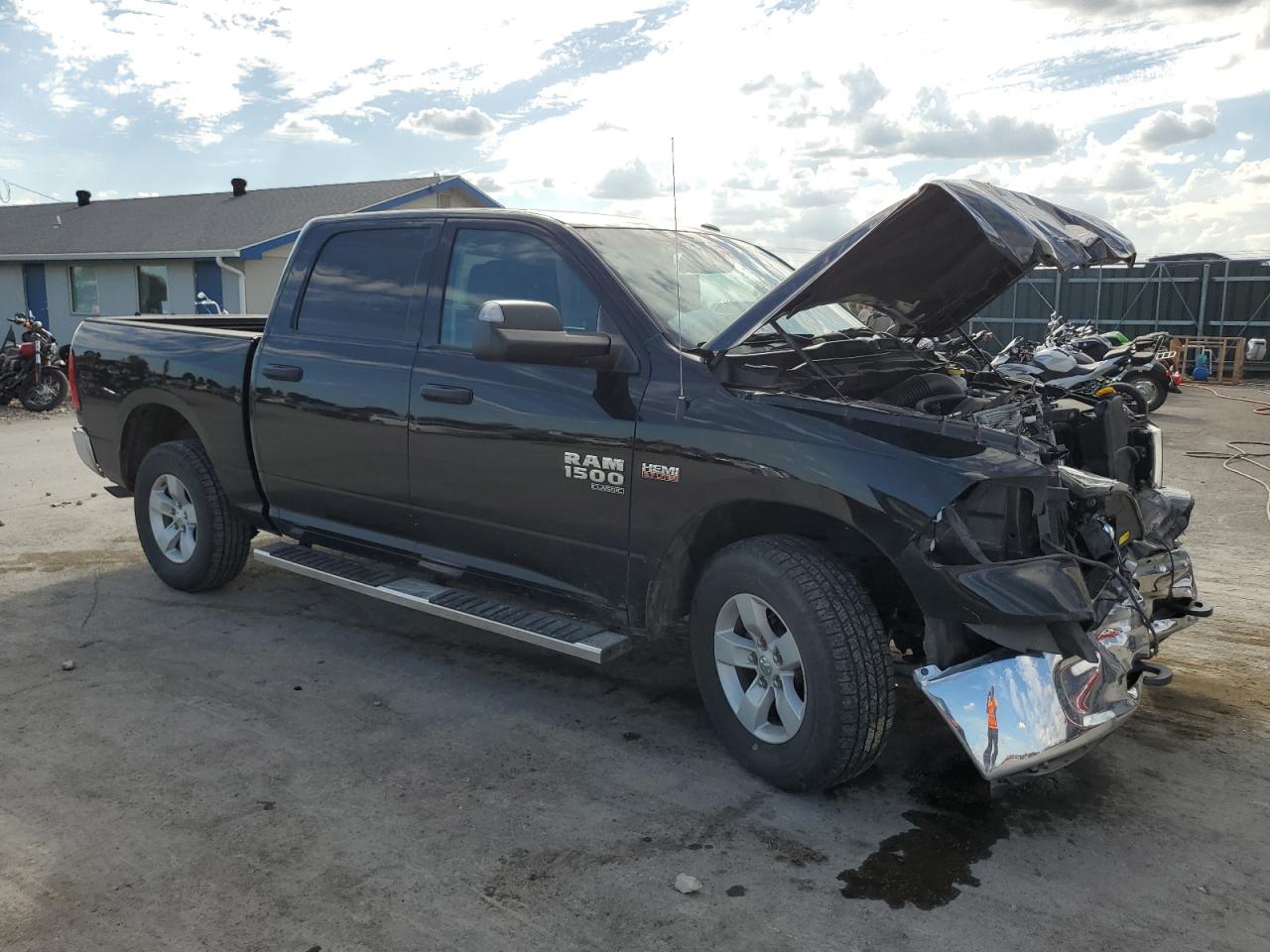 RAM 1500 TRADESMAN