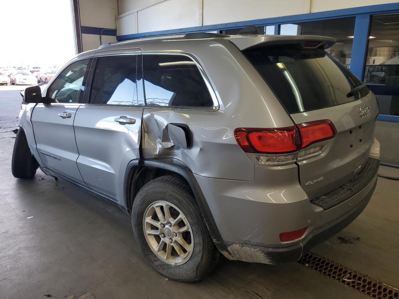JEEP GRAND CHEROKEE LAREDO